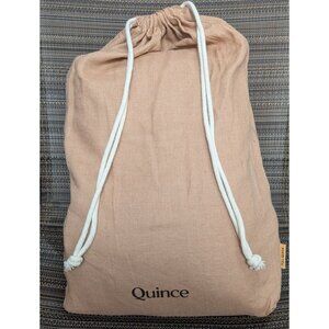 NEW Quince Duvet Cover.
MAKE ME AN OFFER!